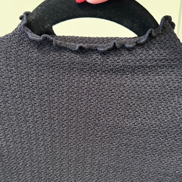 NWOT Intimately by Free People Make It A Mock Neck Seamless Bodysuit Size XS/S - Picture 3 of 4